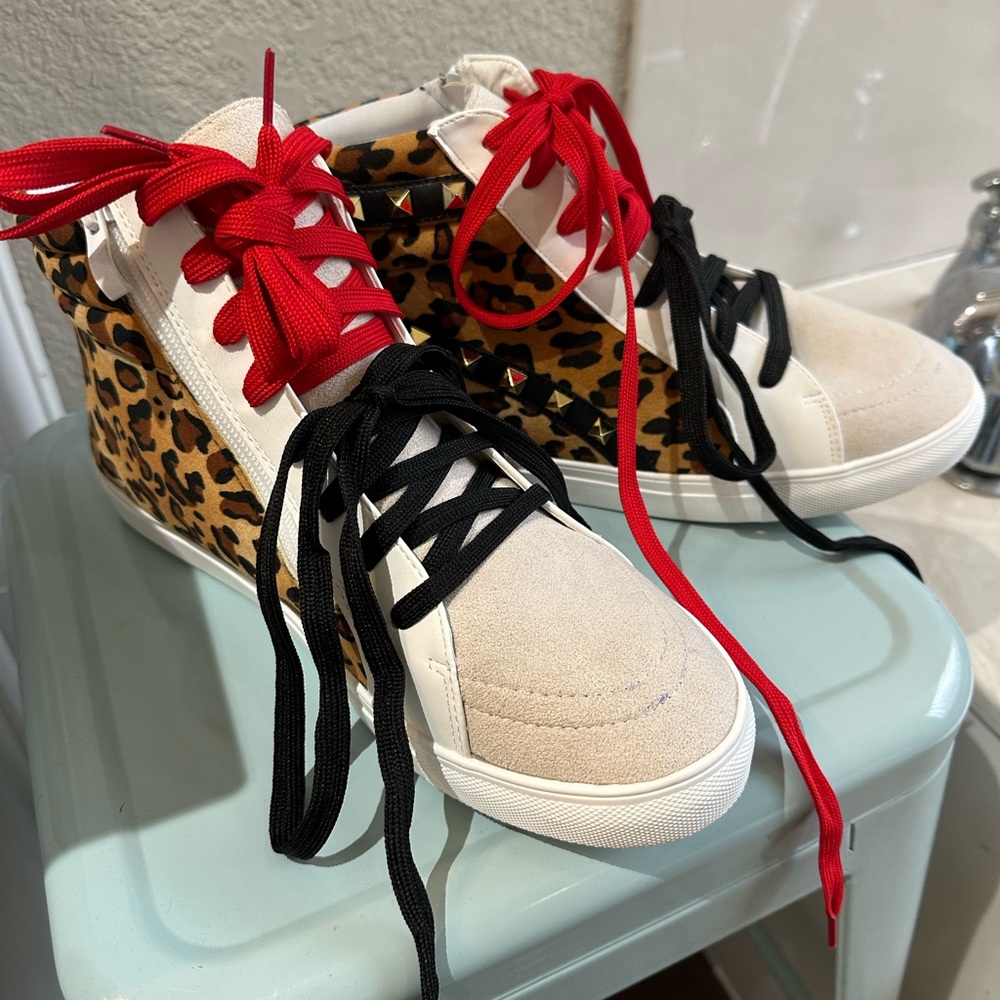 Brand new, never worn fashion sneakers